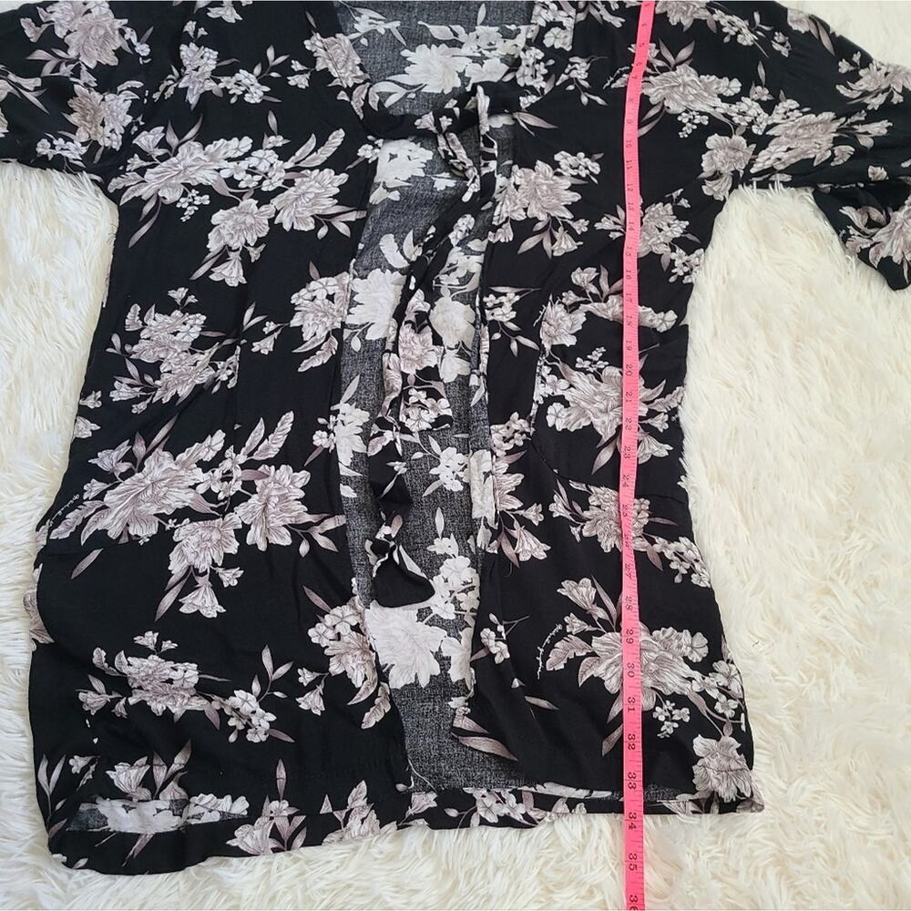 Spiritual Gangster Black Floral Robe - Picture 12 of 14